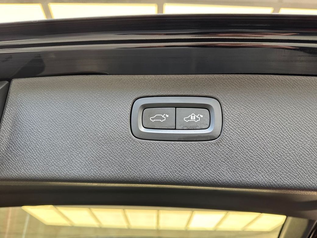 2021 Volvo XC90