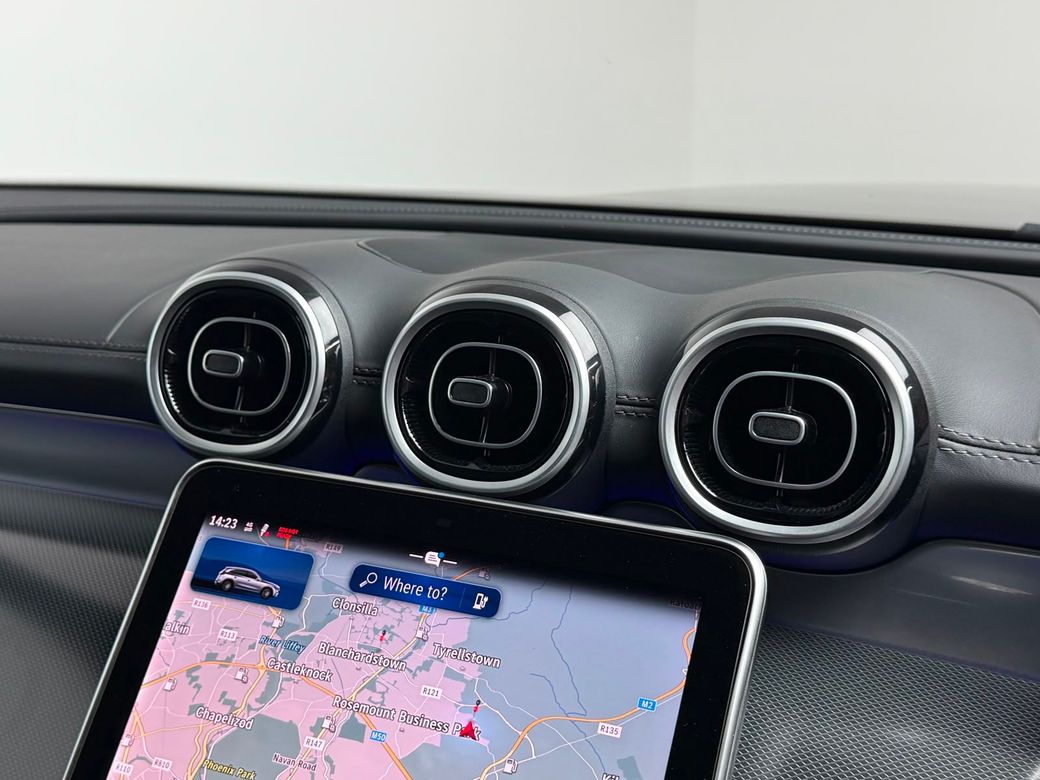 2025 Mercedes-Benz GLC Class