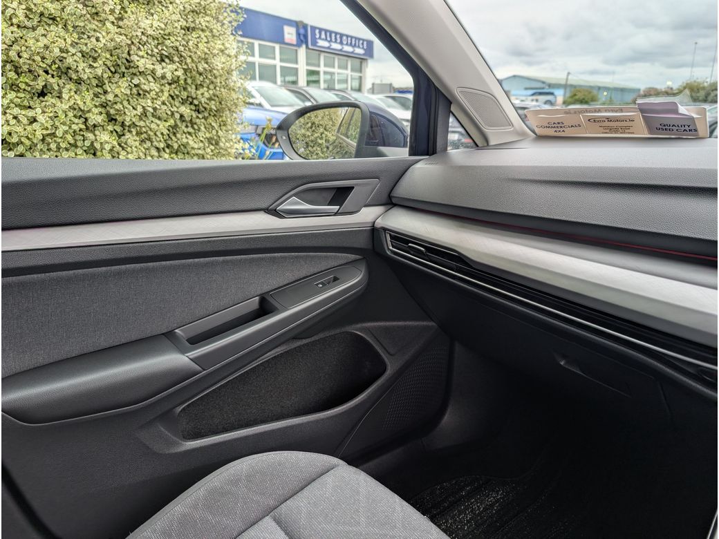 2023 Volkswagen Golf