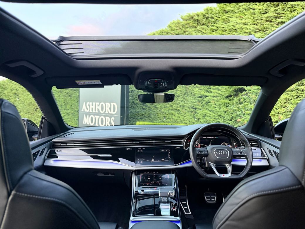 2023 Audi Q8