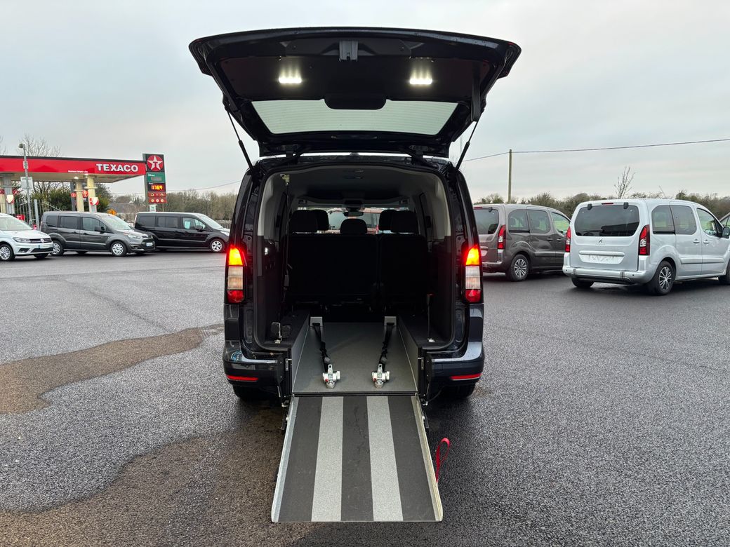 2025 Ford Tourneo Connect