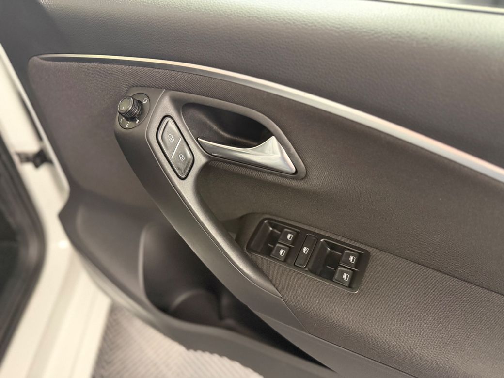 2017 Volkswagen Polo