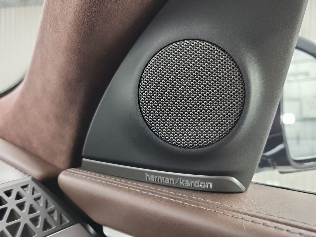 2025 BMW XM