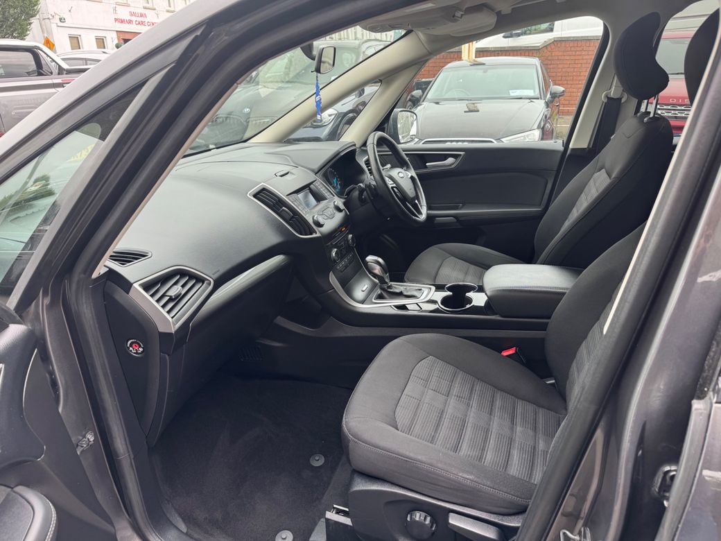 2017 Ford Galaxy