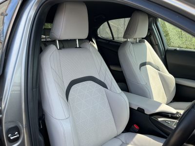 2019 Lexus UX 250H