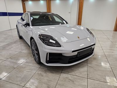 2025 Porsche Panamera