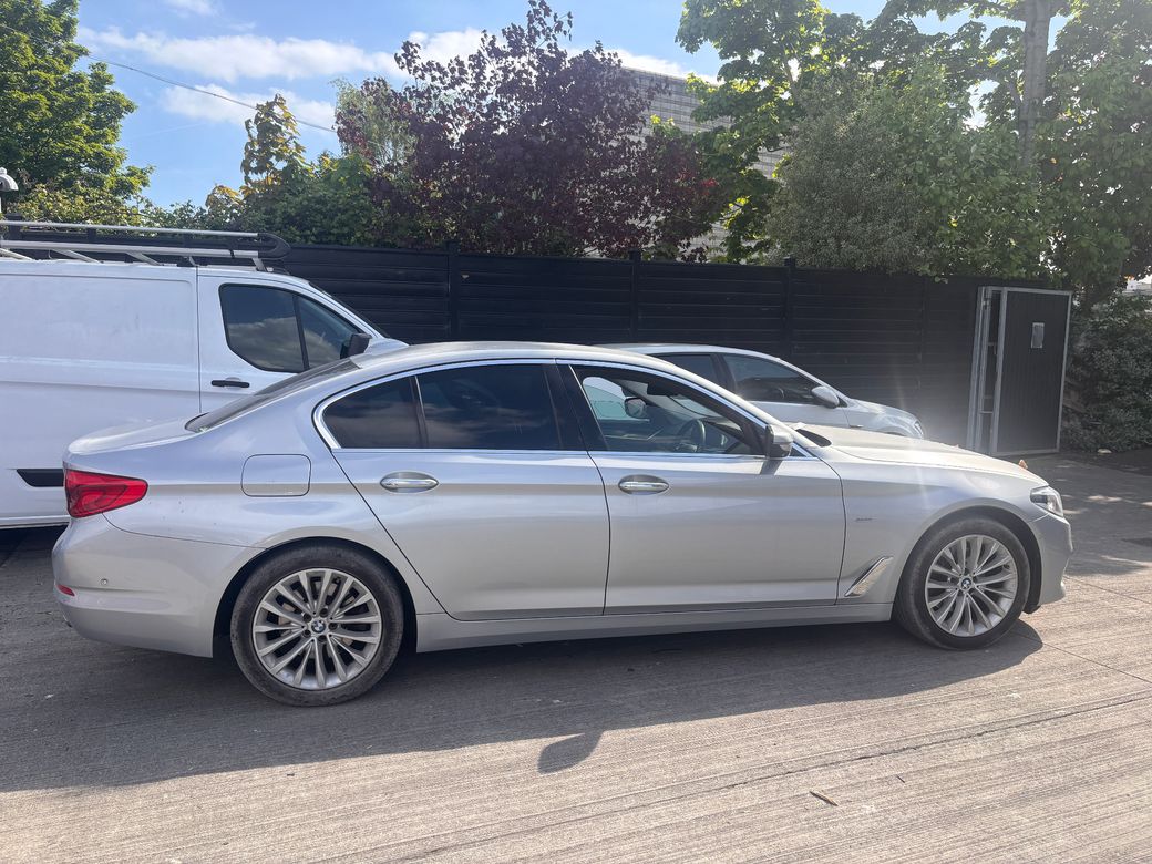 2017 BMW 523