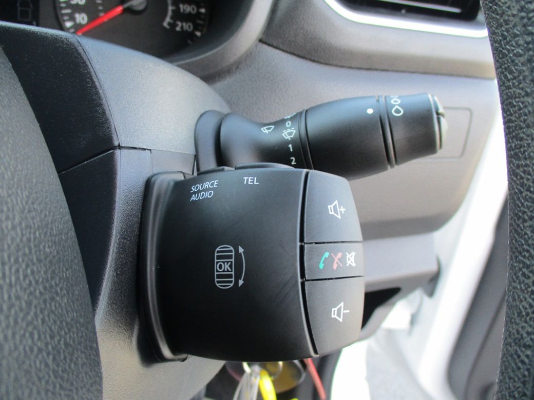 2023 Nissan Interstar