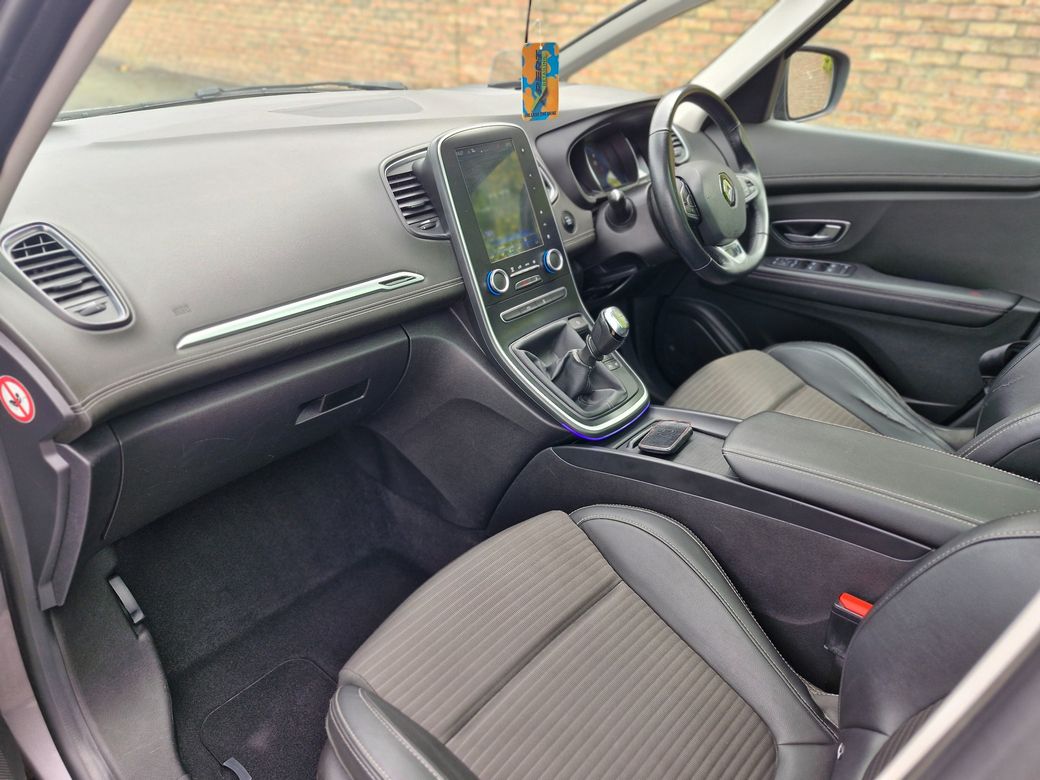2017 Renault Scenic