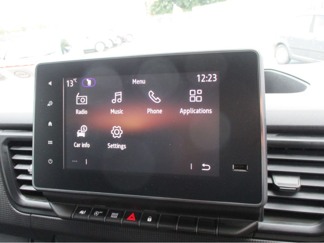 2025 Nissan Primastar