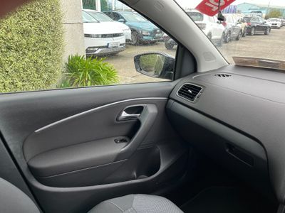 2017 Volkswagen Polo