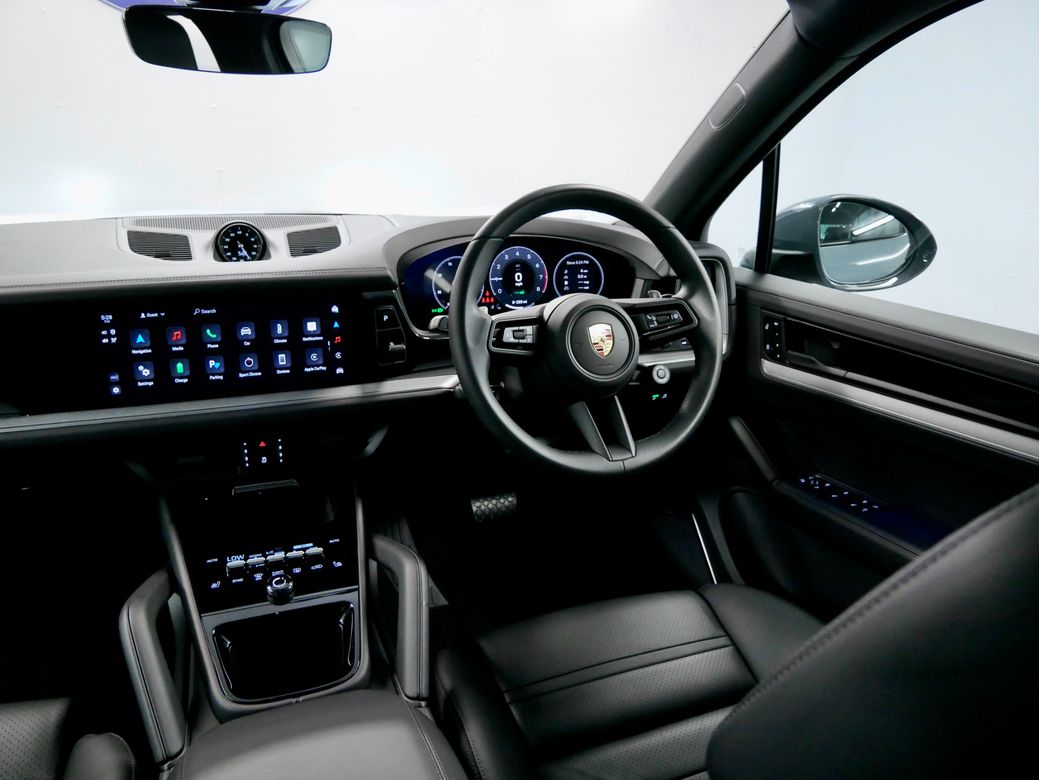 2025 Porsche Cayenne