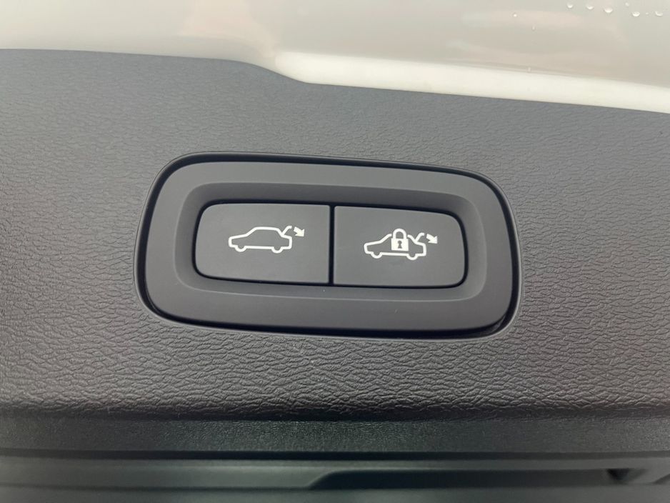 2020 Volvo V60
