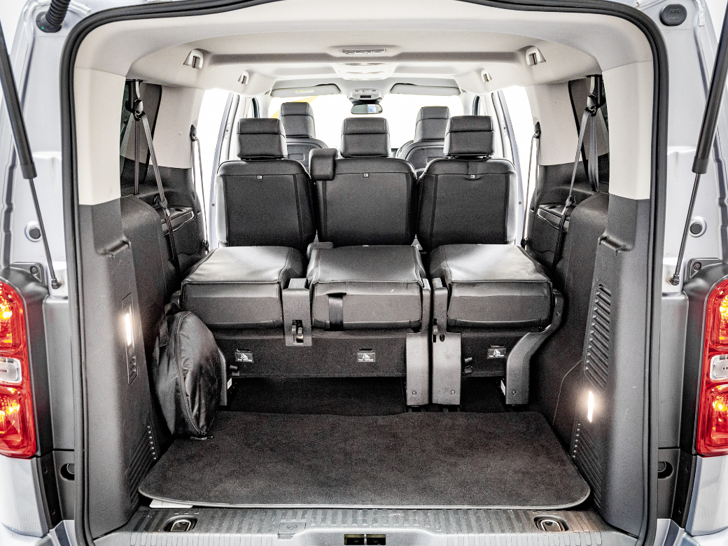 2025 Peugeot Traveller