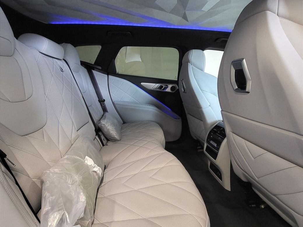 2026 BMW XM