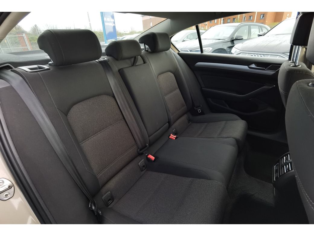 2016 Volkswagen Passat