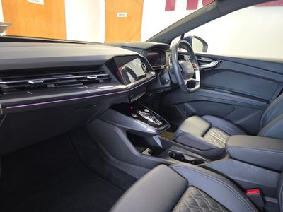 2022 Audi Q4