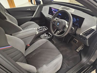 2025 BMW iX