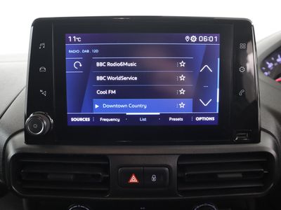 2022 Peugeot Partner