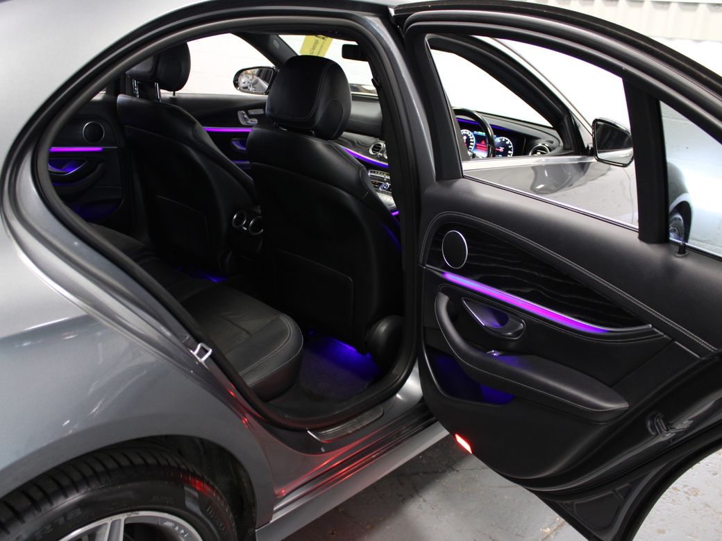 2020 Mercedes-Benz E 300