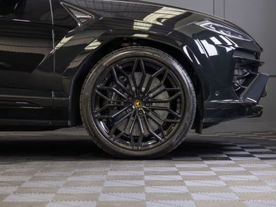 2025 Lamborghini Urus