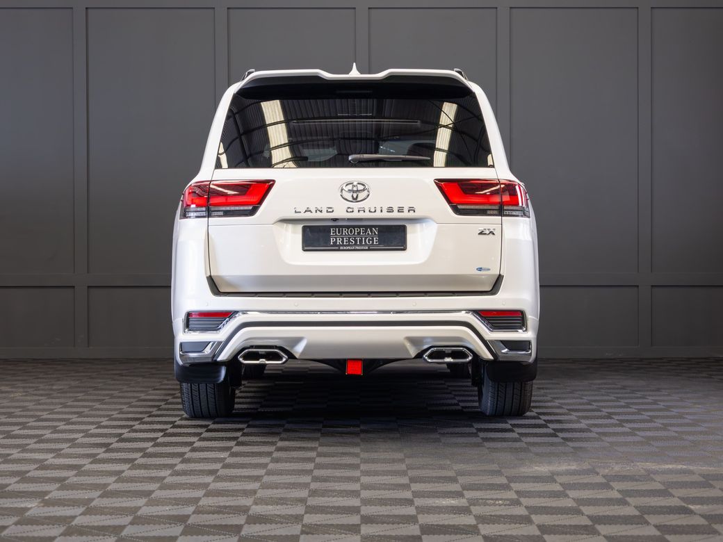 2024 Toyota Land Cruiser Amazon