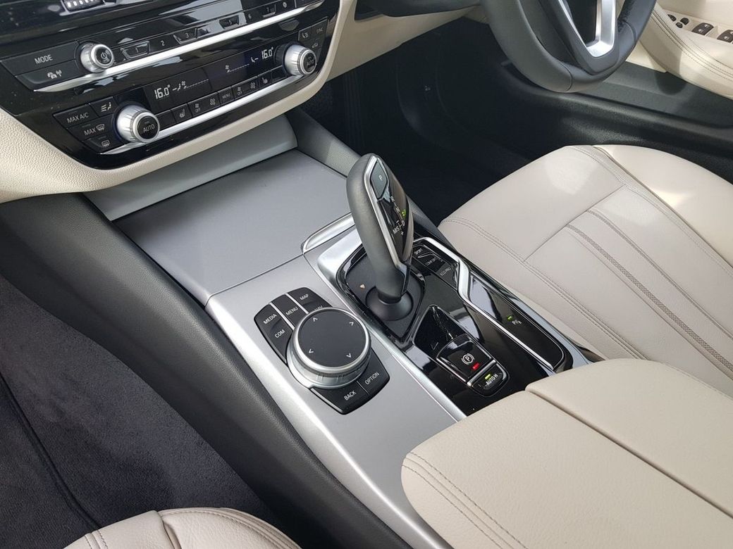 2021 BMW 5 Series