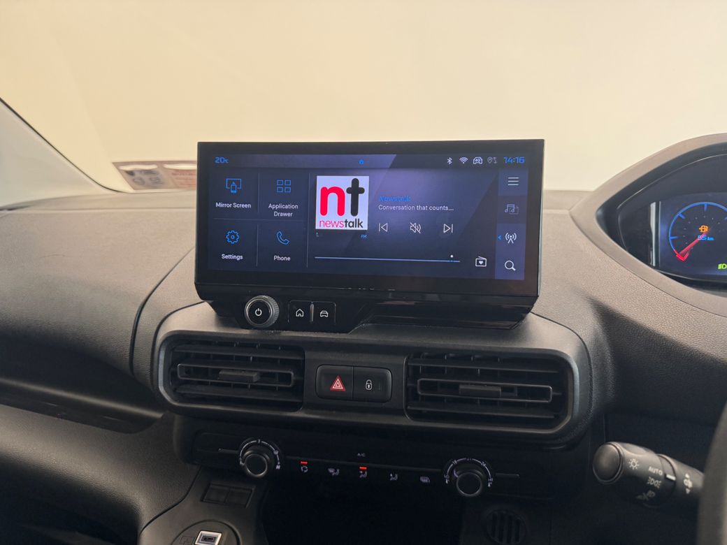 2025 Peugeot Partner