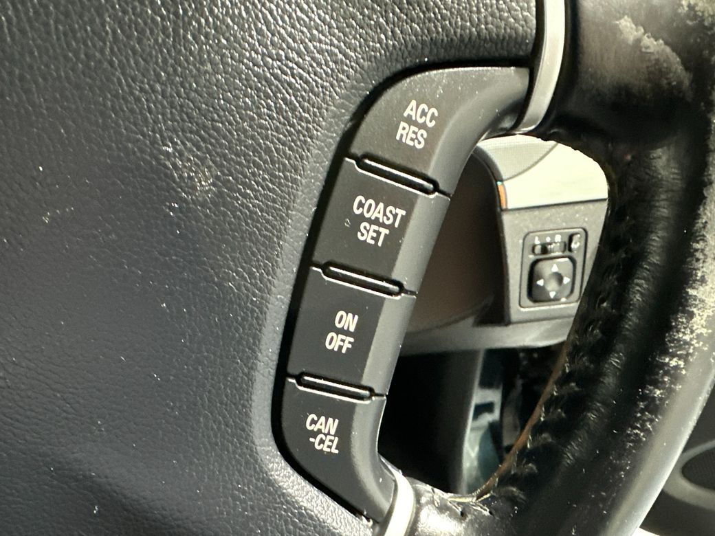 2017 Mitsubishi Pajero