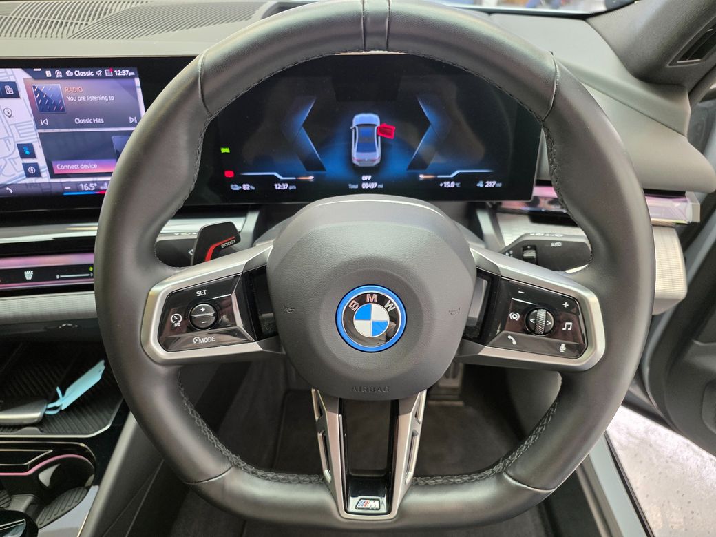 2025 BMW i5