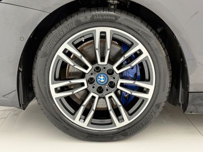 2024 BMW i5