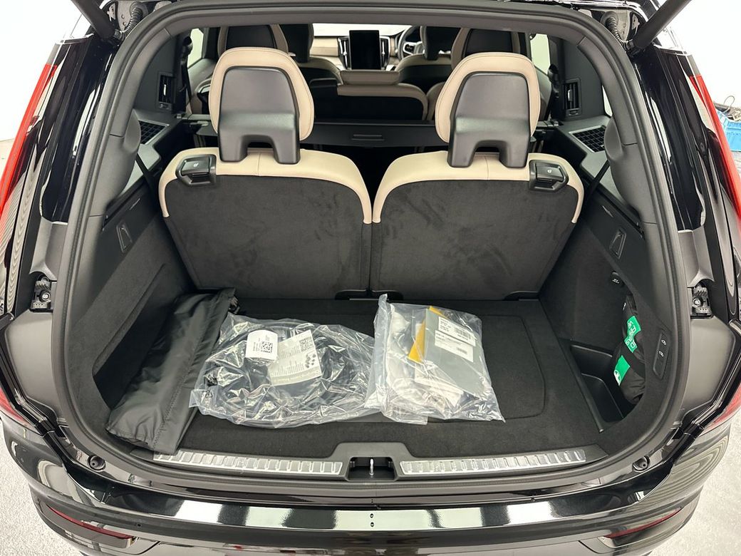 2025 Volvo XC90