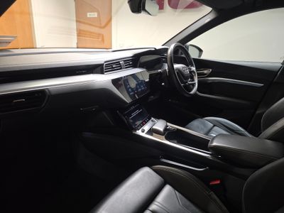 2021 Audi e-tron
