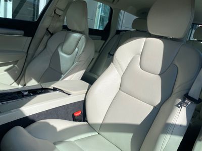 2020 Volvo V90
