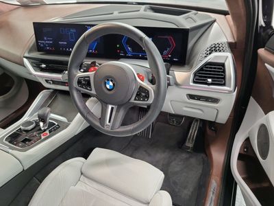 2025 BMW XM