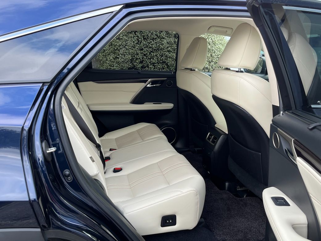 2022 Lexus RX450h