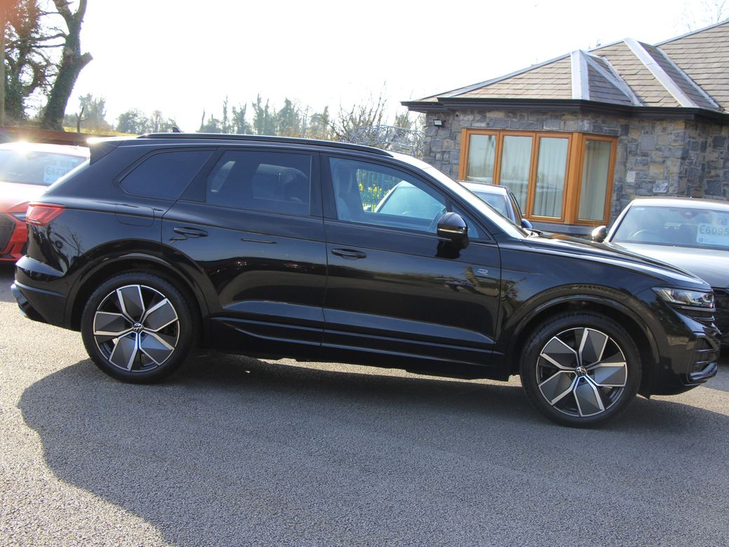 2025 Volkswagen Touareg