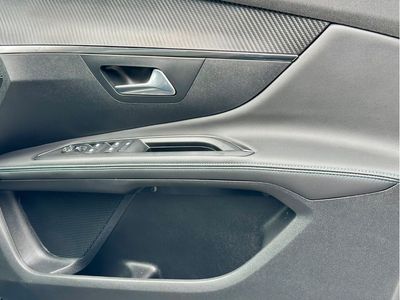2024 Peugeot 5008