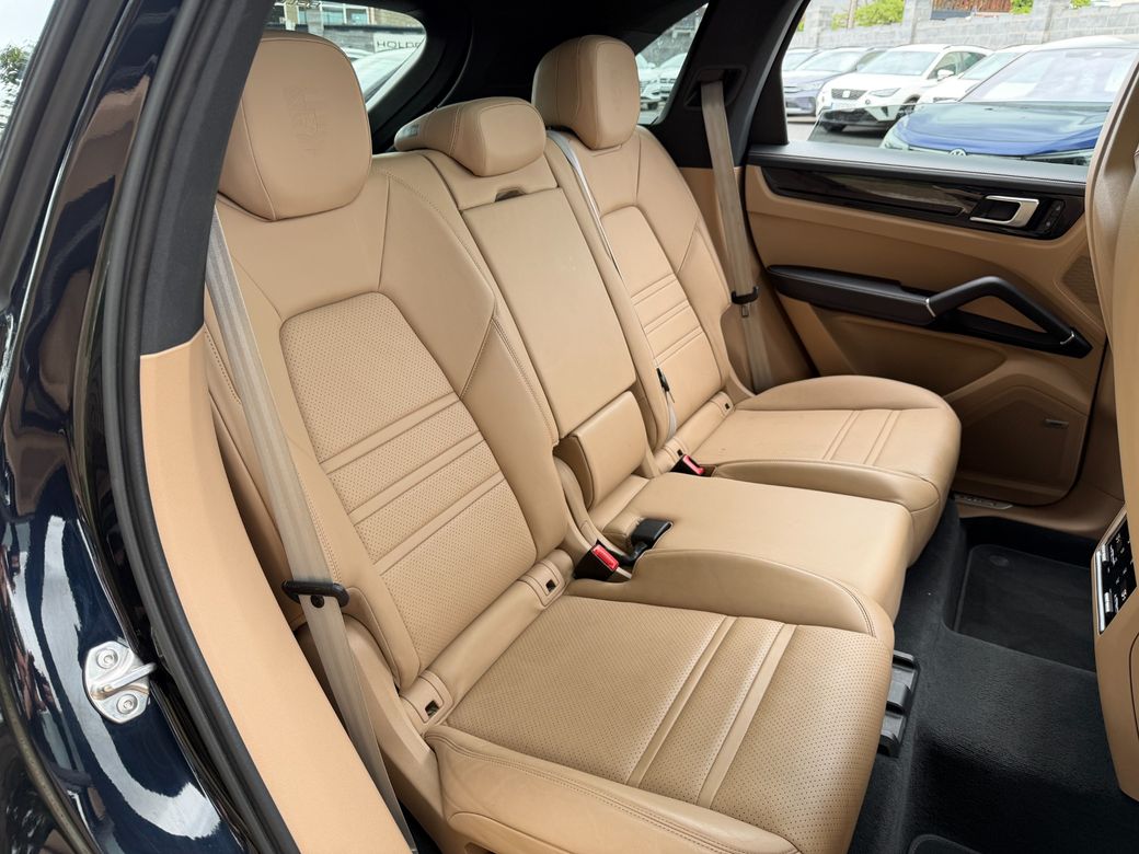 2022 Porsche Cayenne