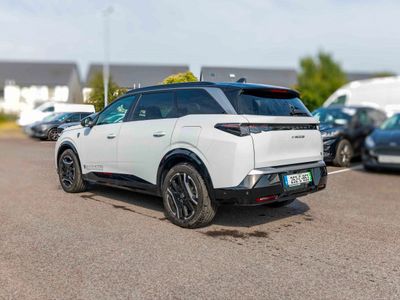 2025 Peugeot 5008