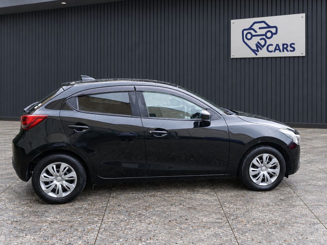 2017 Mazda Demio