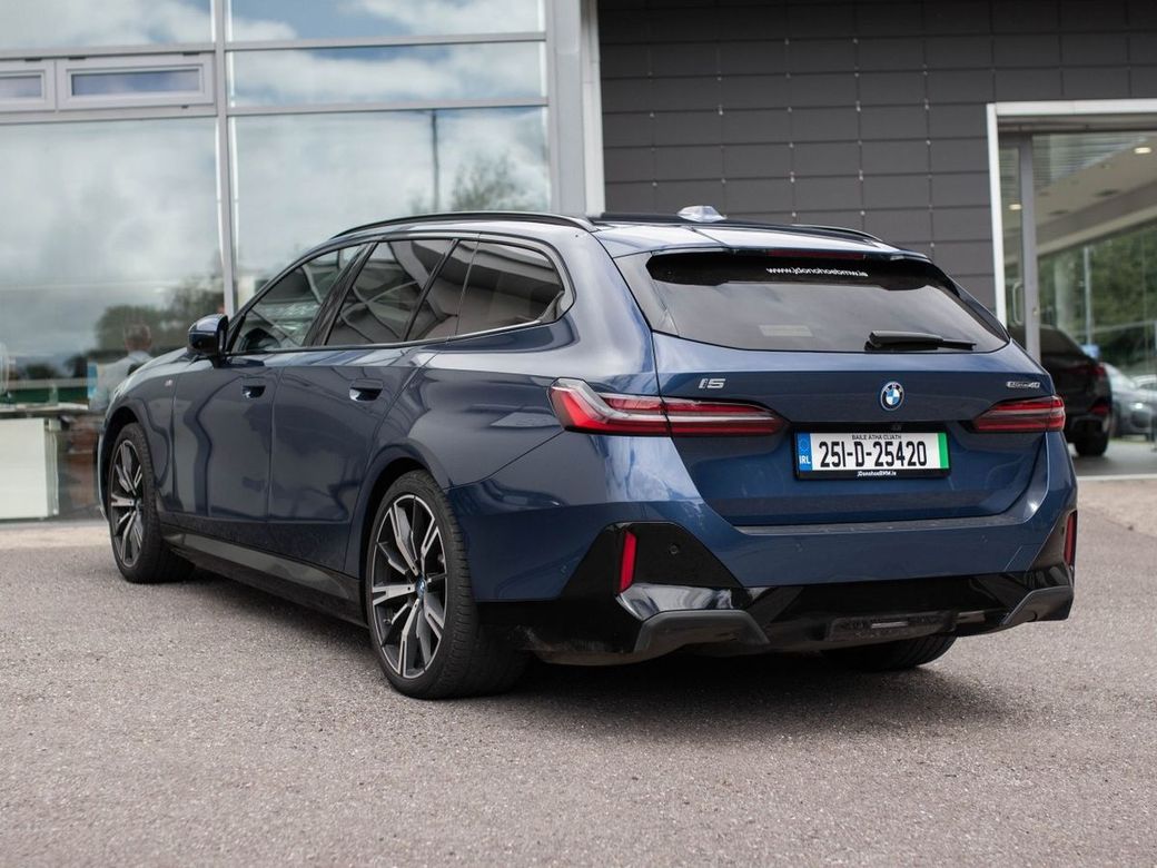 2025 BMW i5