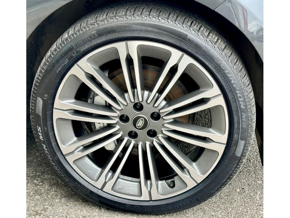 2025 Land Rover Range Rover Sport