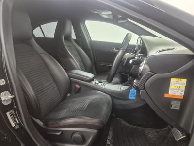 2013 Mercedes-Benz A 180