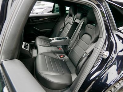 2025 Porsche Panamera