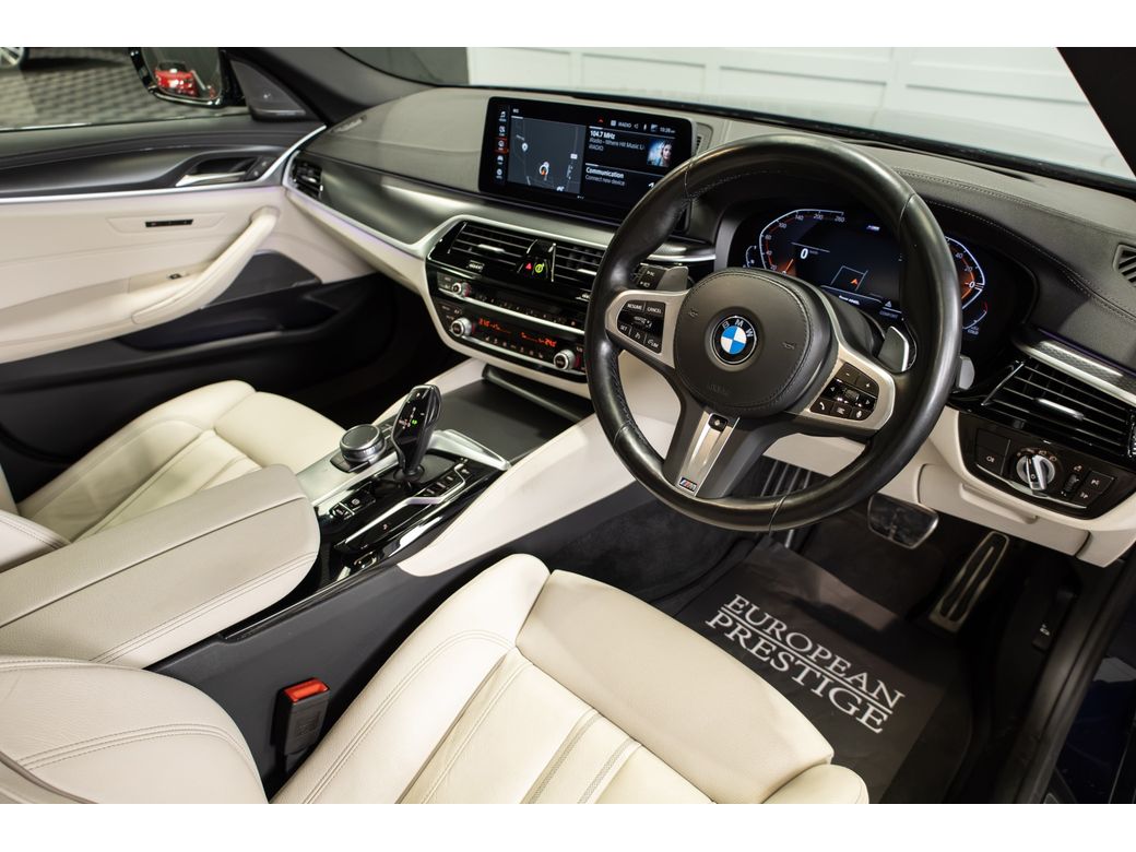 2022 BMW 520