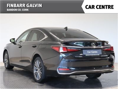 2022 Lexus ES 300h