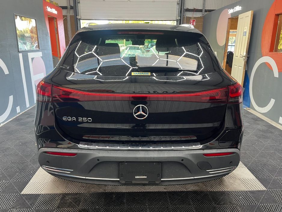 2021 Mercedes-Benz EQA