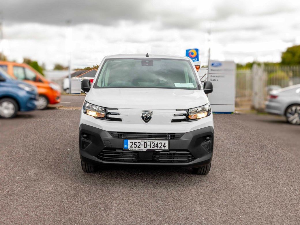 2025 Peugeot Partner