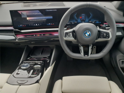2026 BMW 530